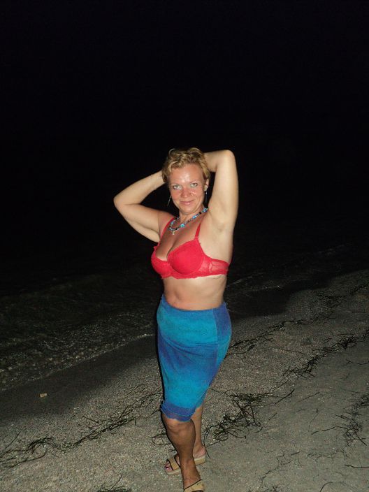 ночная прогулка у моря..август 2012!