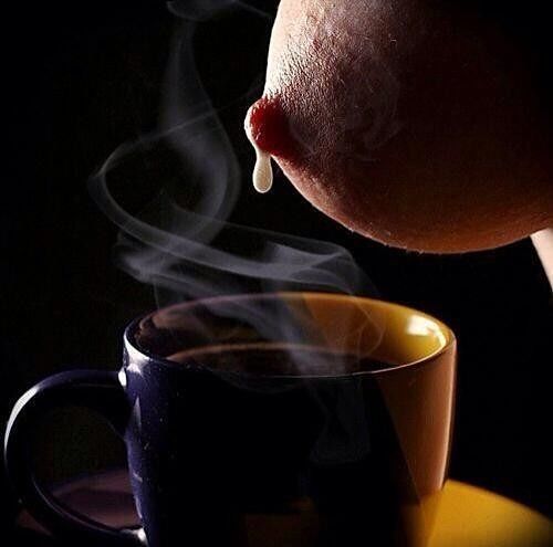 Кофе с таким молоком каждое утро. Это - прелесть!