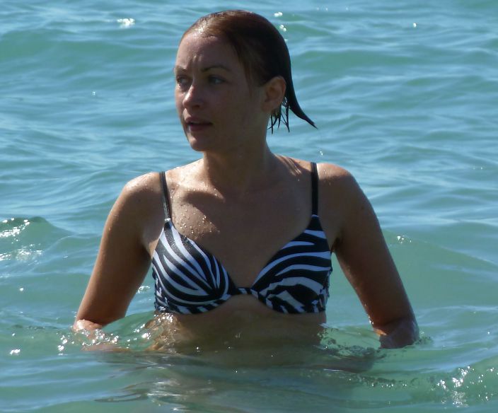 на море