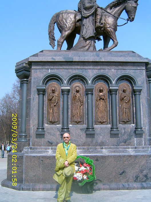 ищу на 2-3 раза в месяц