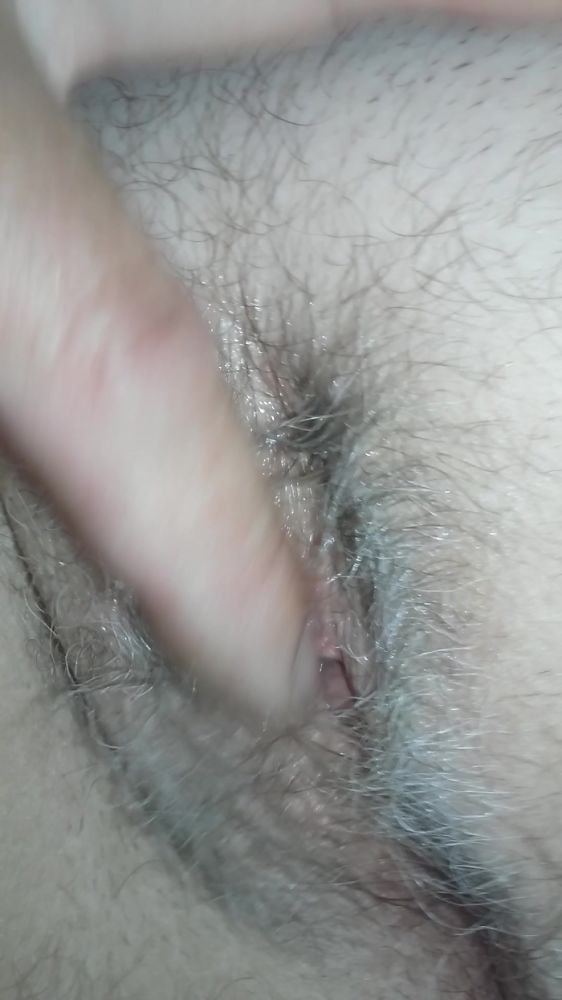 рассматриваю клитор тещи