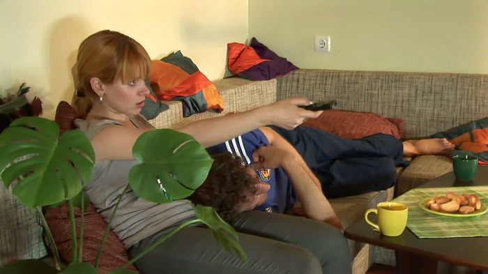 Свєта і Толік грають у карти