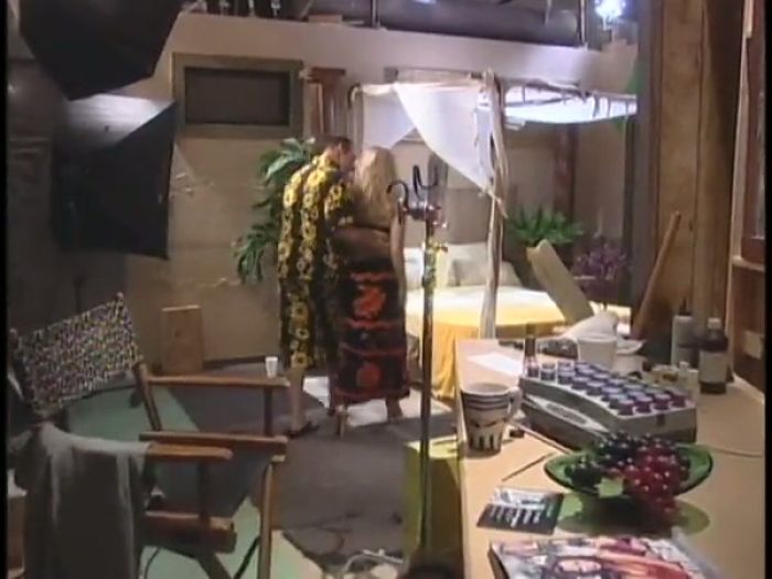 Amber Rain Knows How To Work Fat Rod