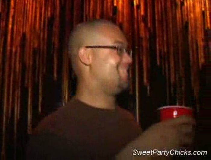 На вечеринке