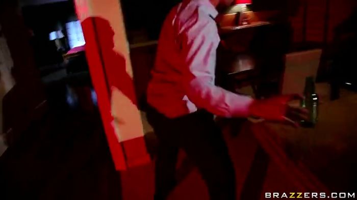 Жена изменяет мужу анально